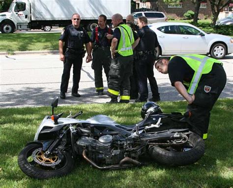 Motorcyclist dead after semitruck crash in Palatine: Police
